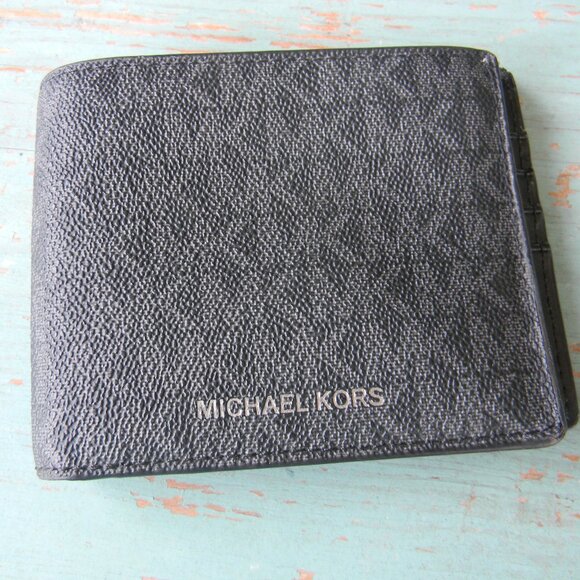 Michael Kors Men's Cooper Bifold Wallet SIGNATURE LOGO